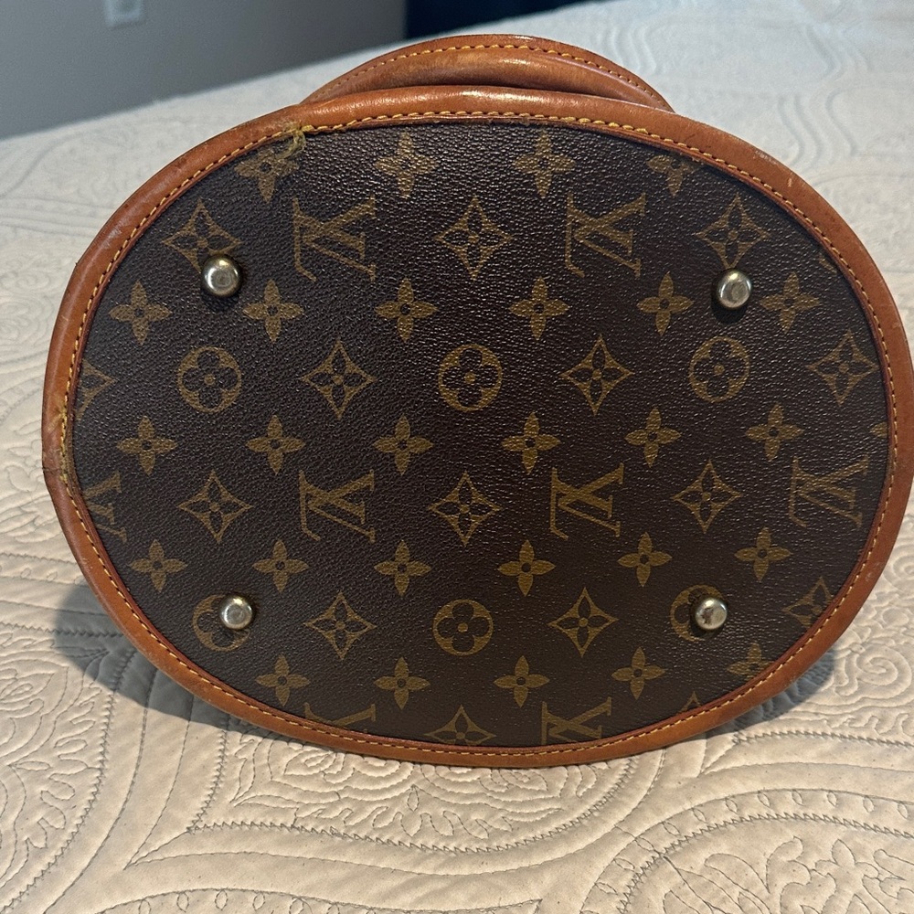 Louis Vuitton Monogram Canvas Brown and Tan Bucket Shoulder Bag - Picture 2 of 6